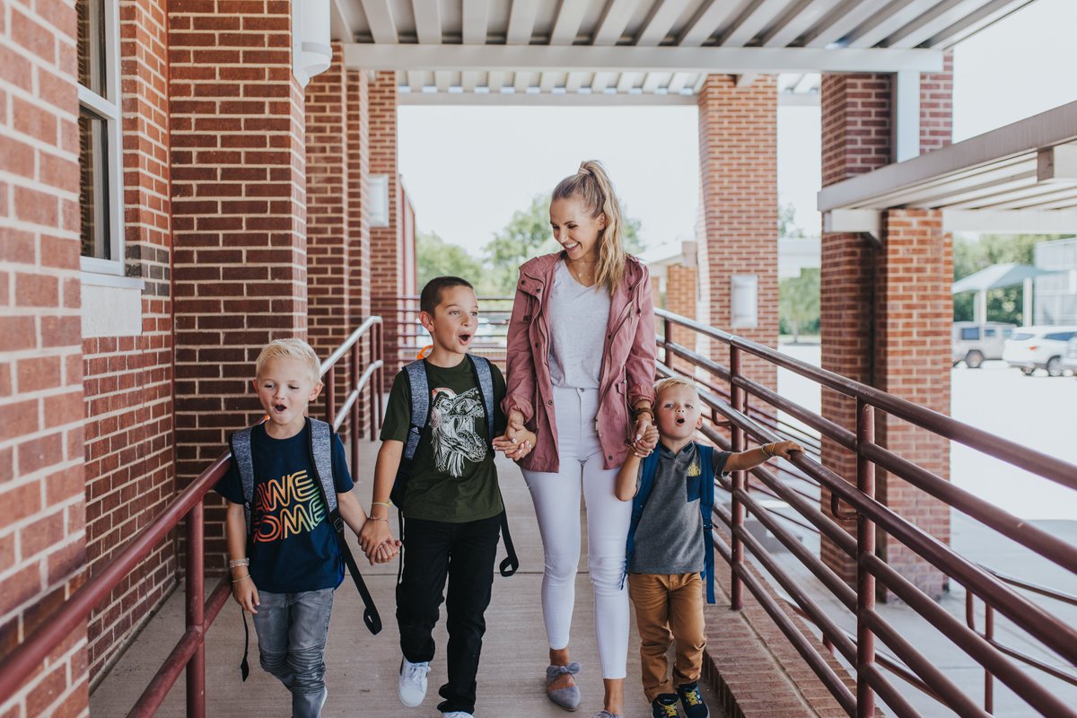 merricksart's tweet photo. Our favorite affordable one-stop-shop for back to school clothes. @Walmart!!
Come check out all the cute stuff we found at the craziest prices.
https://t.co/ZXsAzBhcz9
#ad #walmart #walmartfashion #gobackbig #wedressamerica #merricksboys https://t.co/dtQjn83Oon