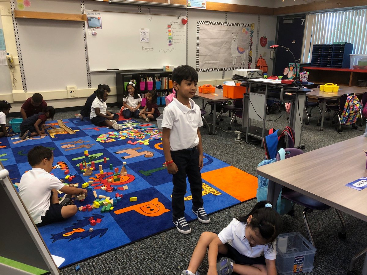 MUSDFamily's tweet photo. #PomeroyElementary Principal Nichol Klein pays a visit to Stephanie Jackson's Kindergarten classroom, where her son Colstin Klein and classmate Shivram Reddy Nallabolu (pictured) have started on their educational adventure in the 2019-20 school year. #MUSD #MUSDFamily https://t.co/gLFEiHqBlb