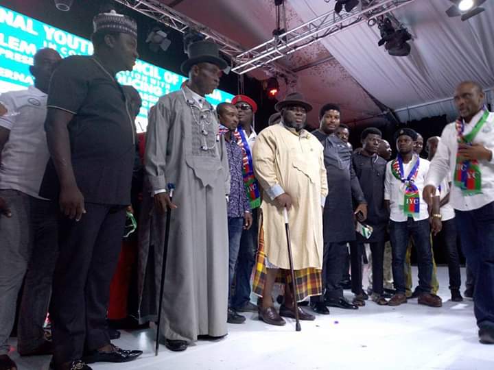 BugumaK's tweet photo. BUGUMA KALABARI

The Ediabali 1 of Niger Delta, Alhaji Mujahid Asari Dokubo, receives award as a Nigerian that distinguished himself in the struggle to give the youths a voice.
The number one Nigerian youth leader, Amb Sukubo Saraigbe Sukubo grew under the tutlage of this hero. https://t.co/Eym4K1nfUS