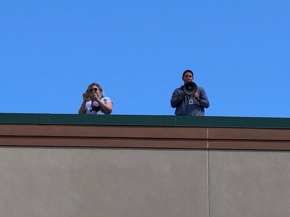 Edie_Mr's tweet photo. I spy our principal! #olhms #d123 #schoolpicture https://t.co/SHKcMVJmf7
