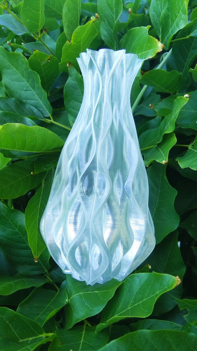Plas3D's tweet image. Gorgeous Don&apos;t Say It Vase by @martin_hawkes_1 printed on Ender 3 Pro (stock) at 0.2mm layer, smooth and silky.
#plas3d #plas3dfilament #vase #dontsayitvase #translucent #ender3pro #3dprinting #HomeDecor #homedecoration