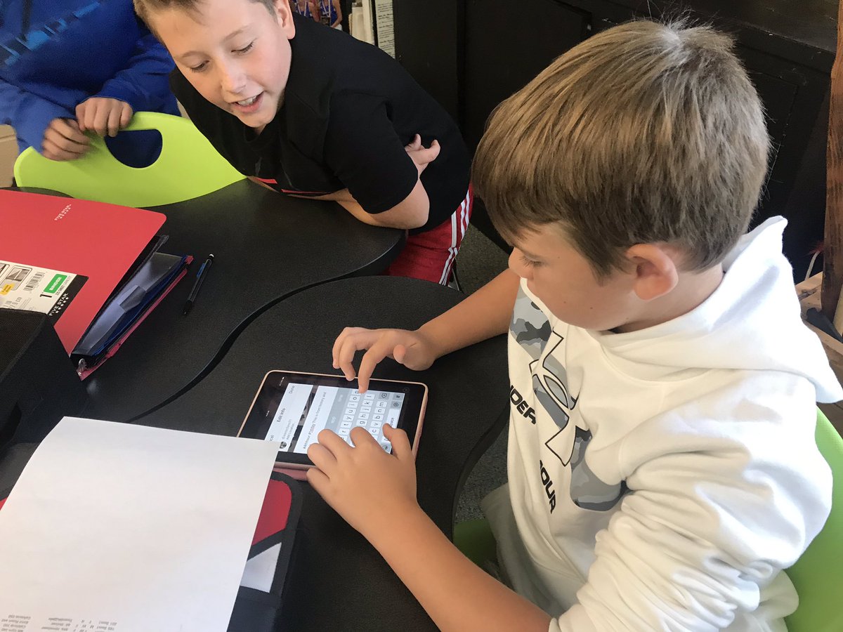 DixonsClass1's tweet photo. Posting pics to our class Instagram. Follow us on insta dixonsclass11 #1stdayofschool https://t.co/KSzFZPWgik