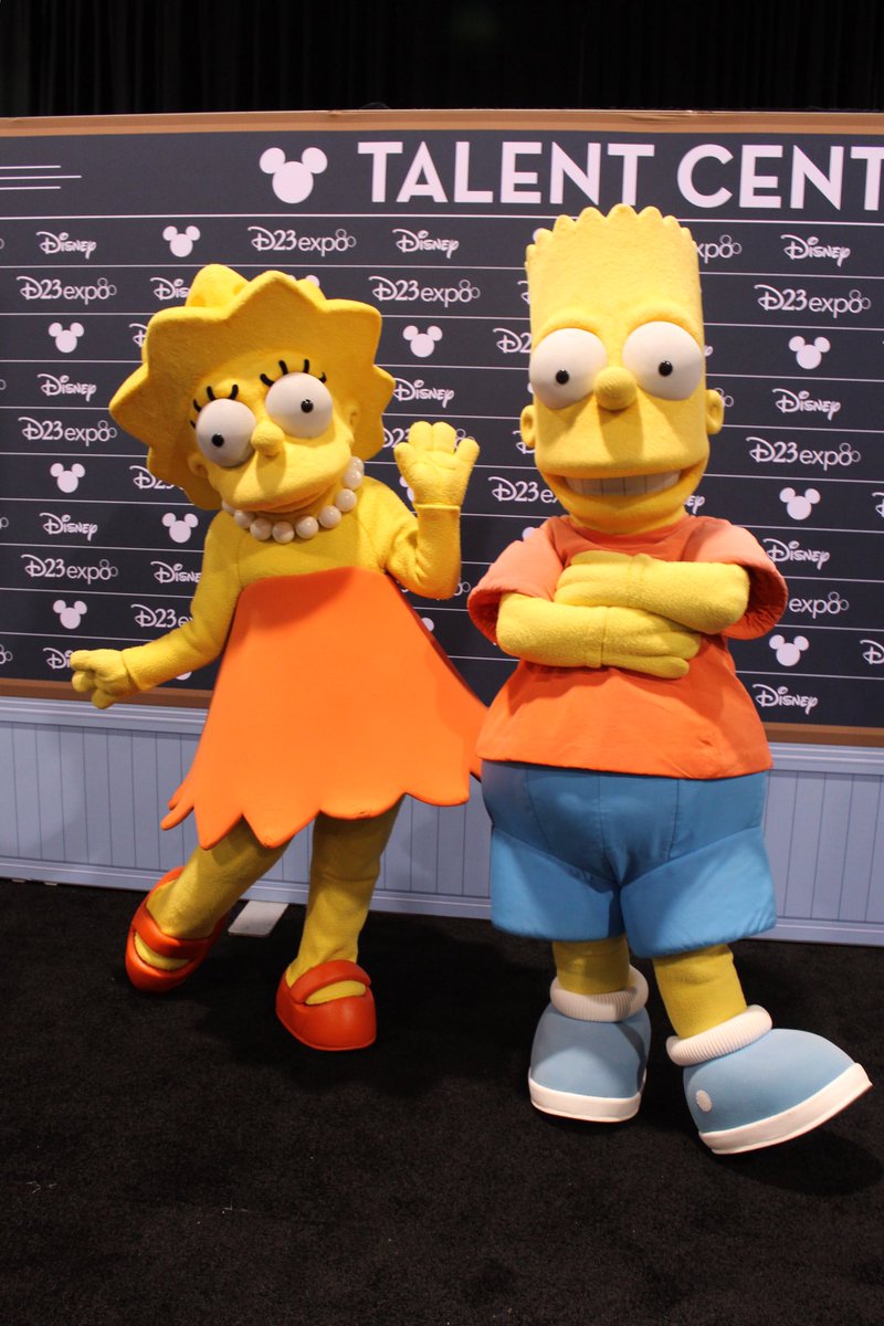 Welcome To The Family Man

#TheSimpsons #D23 #D23Expo #D23Expo2019

📷 <a href="/wdwmickeyhunter/">DisneyCharacterGuide</a>

x.com/wdwmickeyhunte…
