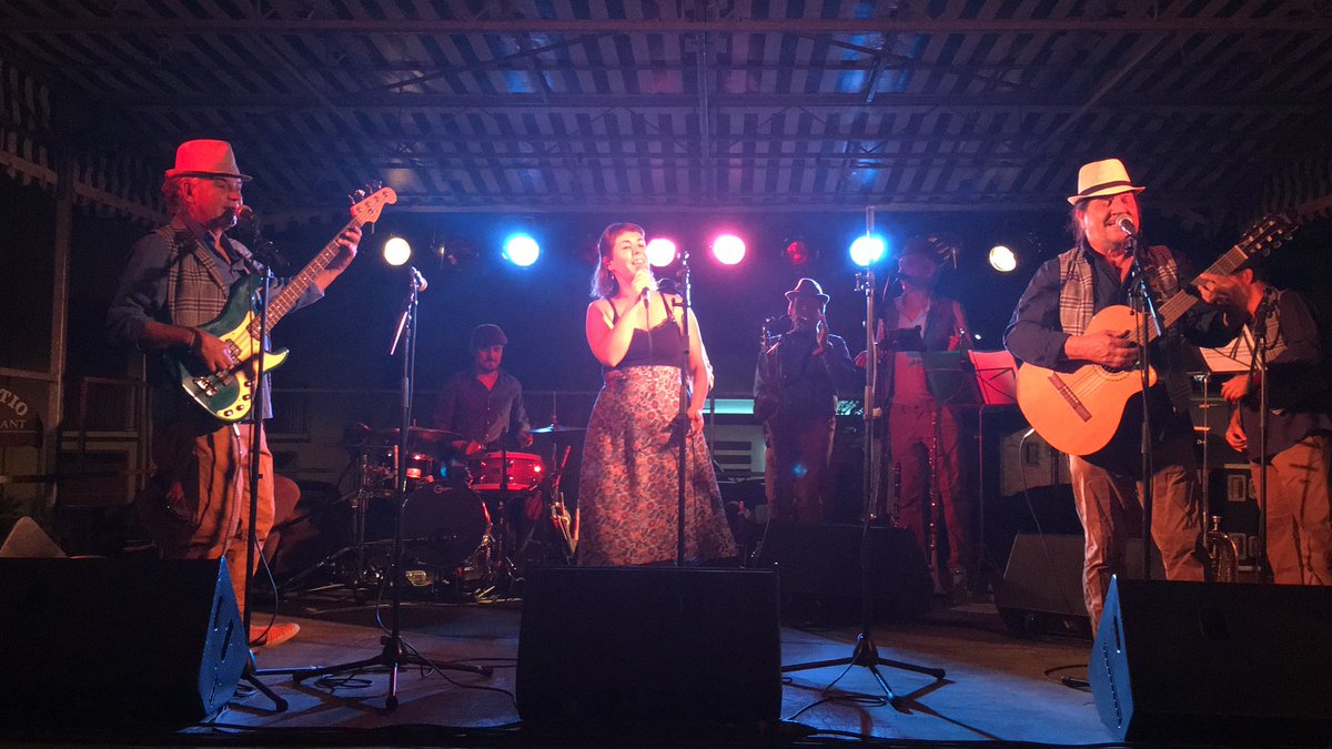 Arrencada genial amb <a href="/sonsessencials/">SonsEssencials</a> a #pradadeconflent 

51a <a href="/uce_cat/">Universitat Catalana d'Estiu</a> @darrelmusical <a href="/sonsessencials/">SonsEssencials</a>