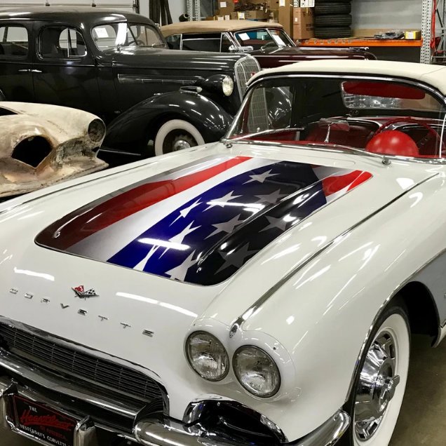 clovercommerce's tweet photo. @MagnoliaEmporia @foods_paradise @TheStyleLab5508 @antique_auto @harlemdoggiespa @Seafood_lady @ludwigssj @mrkreamwynwood @CGRTeams Introducing @antique_auto!

For over 50 years Dan Bosch and his team in Hebron, Kentucky have kept the horses powering in classic, sports, and special interest cars 🐎🚗

So if you're looking to fix up a classic... tell them Clover sent ya! 😊 https://t.co/OQzdwIzXMa