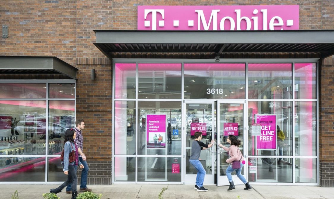 JonFreier's tweet image. Calling all customers on #SimpleChoice and #TMobileOne plans! For a limited time, add a 3rd line to your account and we’ll throw one in for FREE! 🎉