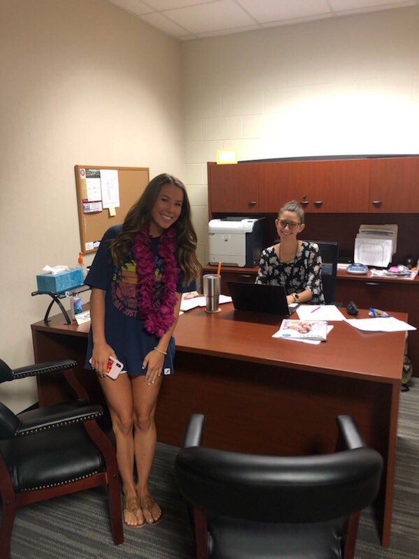 STUCOHeath's tweet photo. StuCo loves welcoming our new staff members with @PopcornPapa
We are so happy you’re here and thankful for what you do!
#wintheday #BetterTogether #iloverisd #heathhawks https://t.co/zYIDB1ntEq