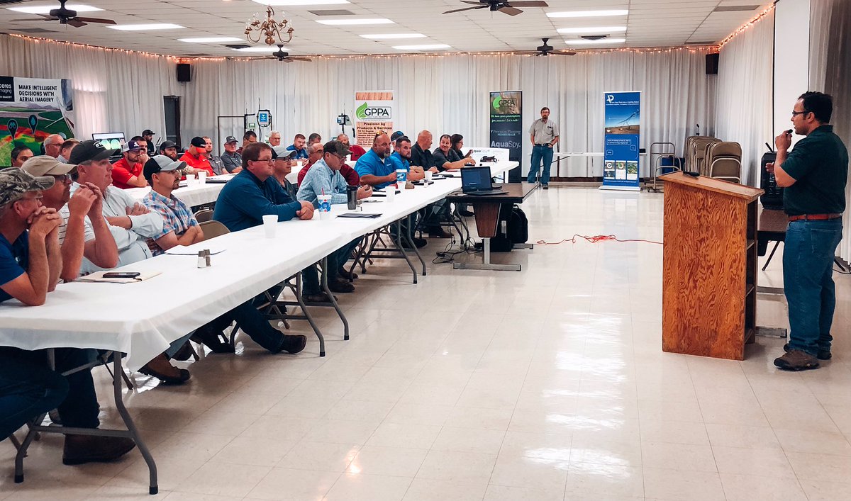kswateroffice's tweet photo. This is the 1st year for the #WaterPACKILSFarm in its 2nd 3 yr #WaterTechFarm project. It is owned and operated by the Innovative Livestock Solutions Partnership with the assistance of Pat Janssen as the primary farm manager. https://t.co/ci8JSmW42m