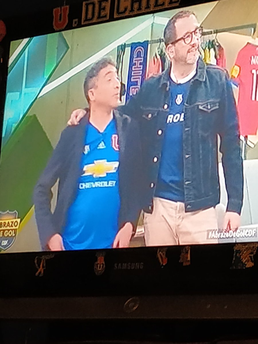 #abrazoDegolCDF vamos la U con la UC despierta el león 🤘🦁