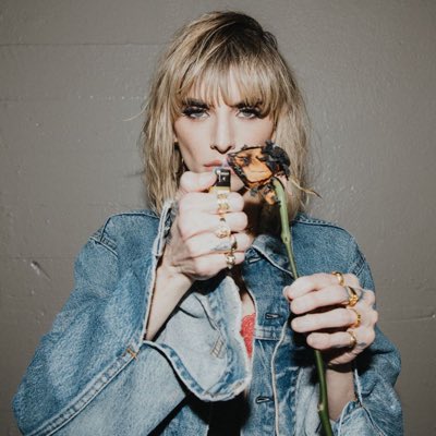 JuJuSimmsOnline's tweet photo. #NewProfilePic https://t.co/yDhSlCUpfN