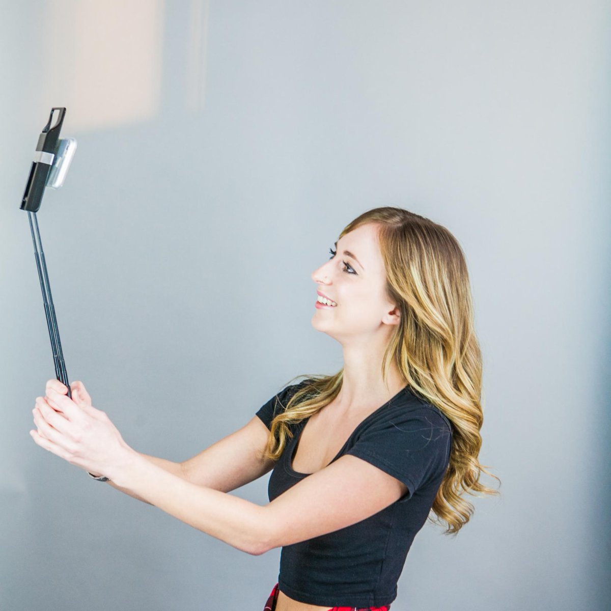 SelfE_Case's tweet photo. Have you checked out the coolest camera-accessory on the market? If not, what are you waiting for?? Meet the Selfecase! ππ»
.
.
.
#Media #photography #phone #Technology #Tech #camera #travel #friends #Selfecase #friday #friyay https://t.co/9GJjpO0iid
