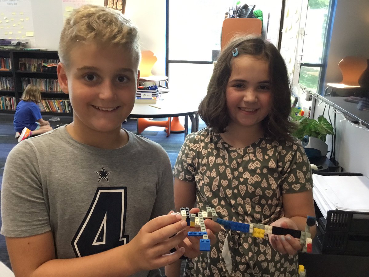 tracy_stotts's tweet photo. We used our listening skills to try to build the same LEGO structure as our partner.  Challenge:  We we’re sitting back to back...@tracy_stotts @BriarwoodElem https://t.co/IQfZFdMvOg