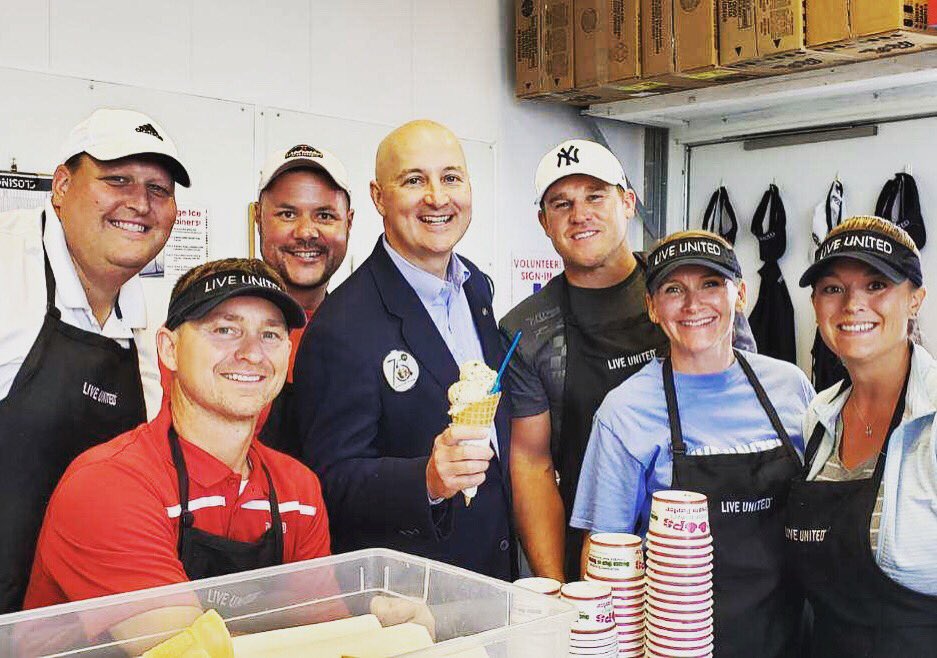HeartlandUW's tweet image. We had a very special visitor at #SCOOPS today! Thank you, Governor Pete Ricketts for stopping by! Hope you enjoyed your ice cream!🍦