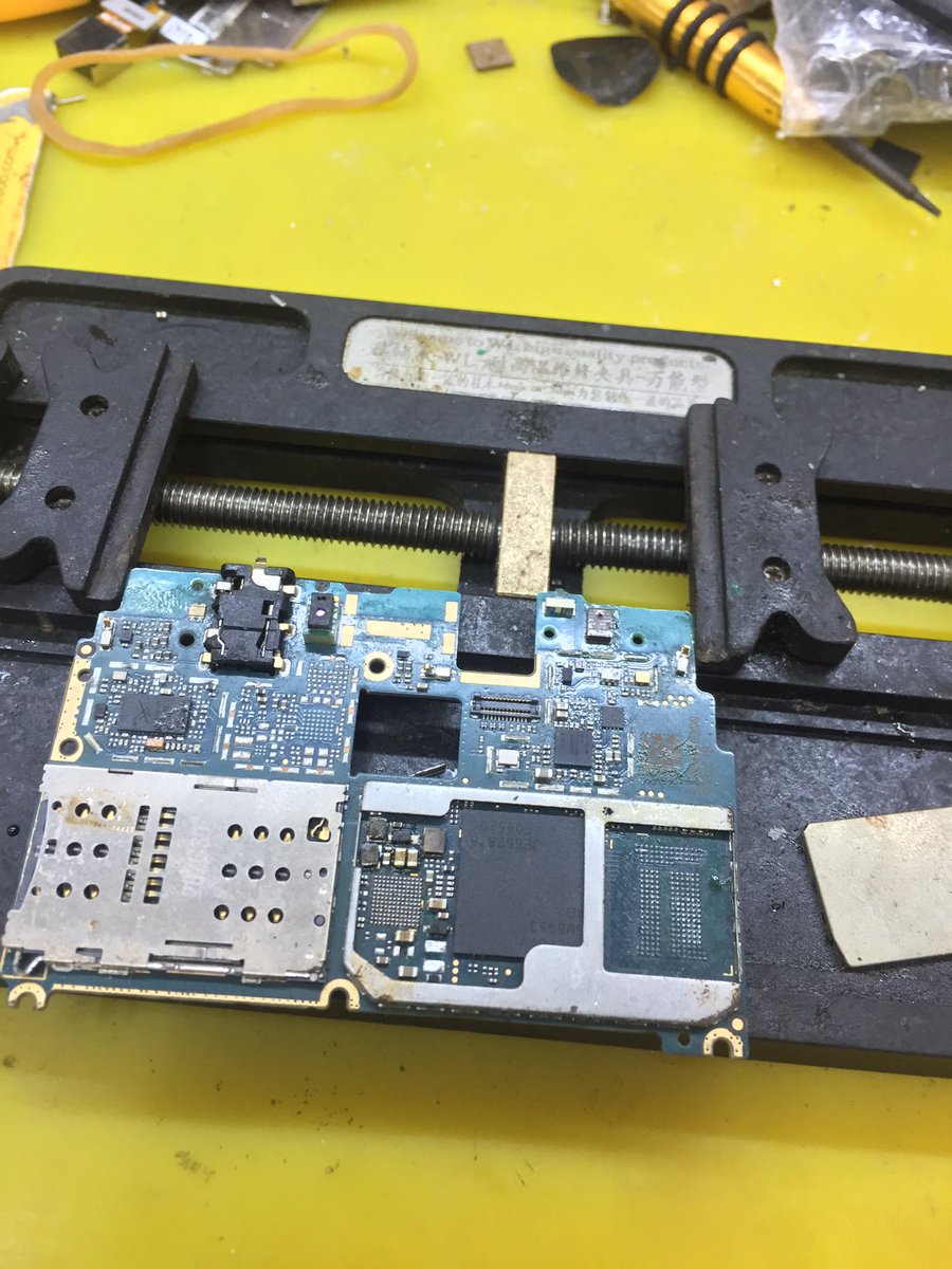 dejava86's tweet image. Ahahaaaa,,,,
Nyebokin bekas servisan teknisi  jg masih rejeki akohhhh 😂🤣🤭