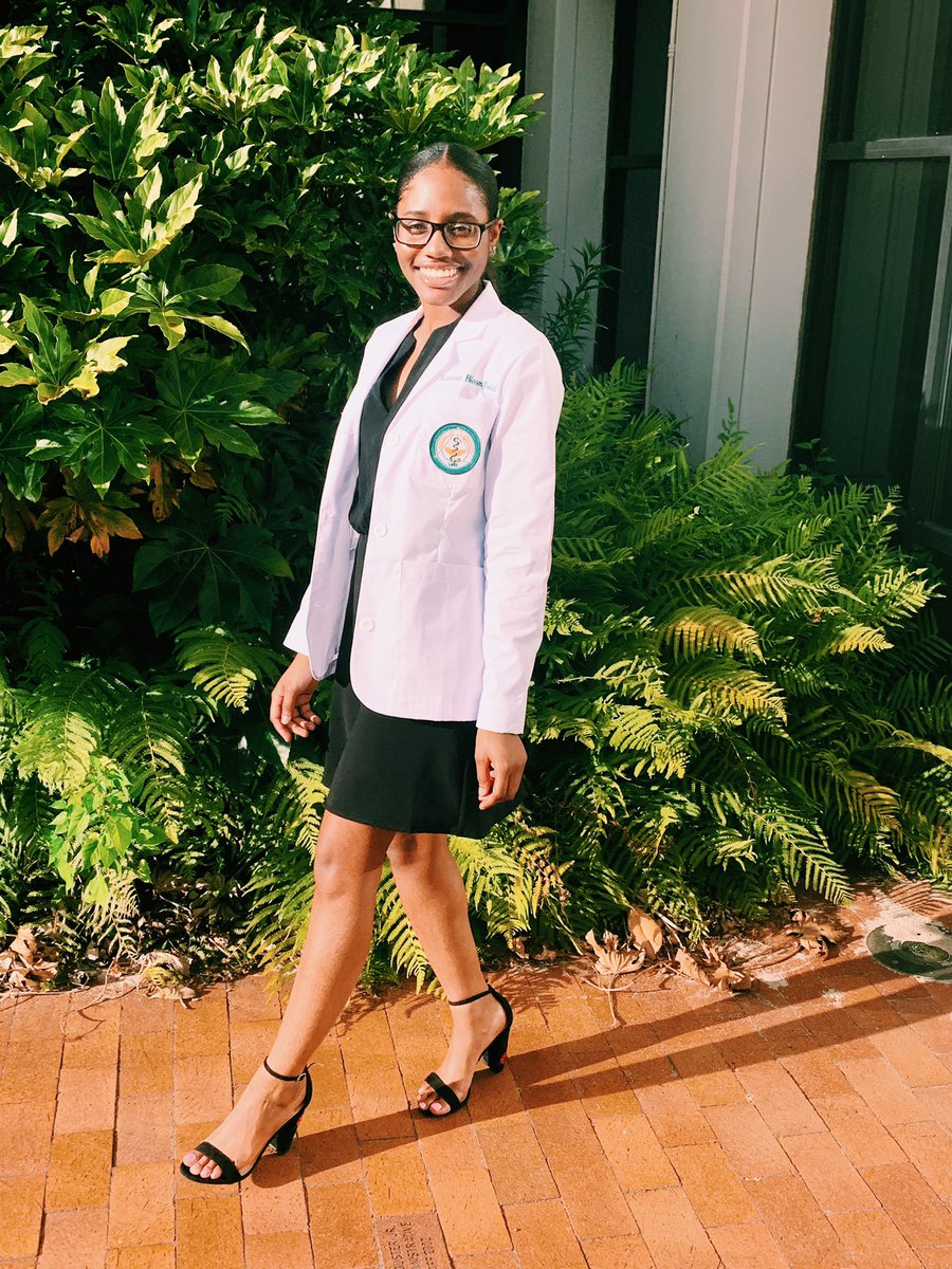 Introducing: Student Dentist Bloomfield #blackwomendentist #blackgirlwhitecoat