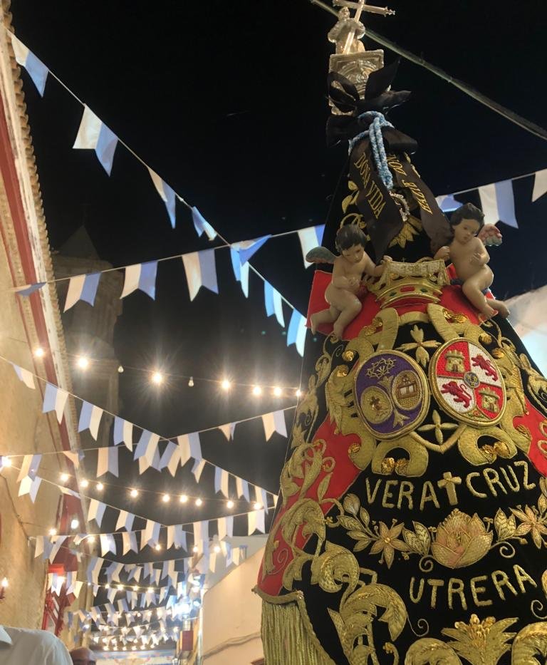 ccyttveracruz's tweet photo. En breve comenzaremos el acompañamiento musical al cortejo del Santo Rosario por las calles de Cantillana.

@asuncioncanti https://t.co/02LljVC723