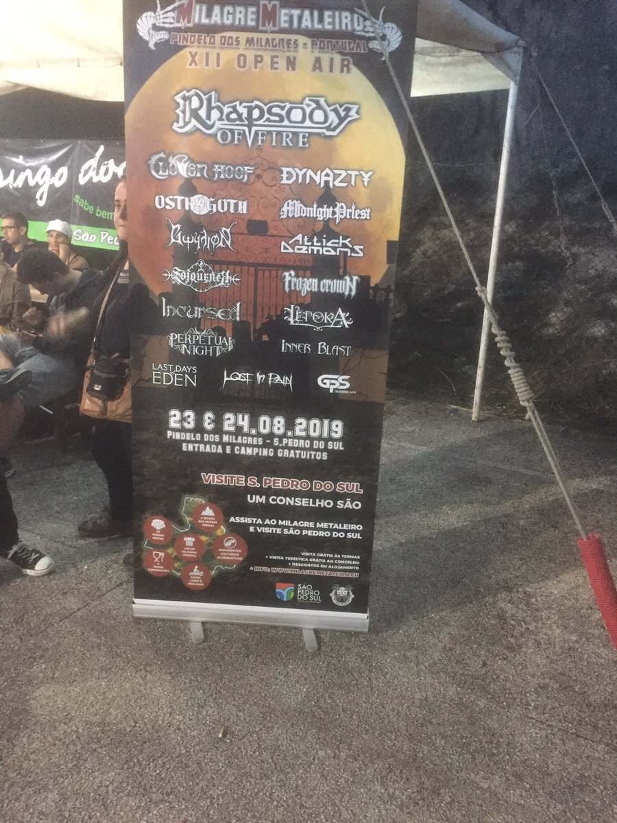 atascadosilva's tweet photo. Let the games begin! 🤘#aculpaedocavani #pindelo #milagremetaleiro19 https://t.co/clFNyysc9u