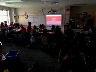 HBEhornets's tweet photo. One of our superhero teachers started a voluntary book club during recess with 37 students today! 📕 They voted for Diary of a Whimpy Kid and were laughing the whole time! ❤️#WeLoveSora @sbisdlib @HornetsBuzzing https://t.co/qTobUf8ZXe