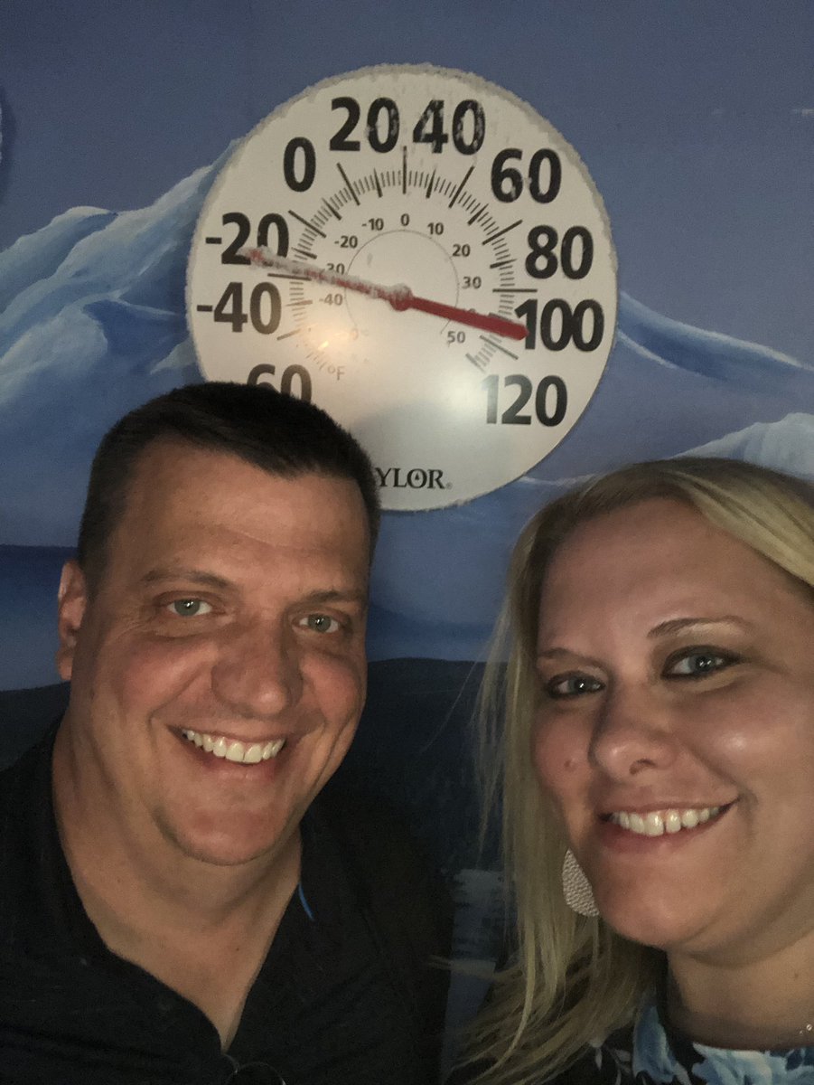 lizkiley17's tweet photo. #XisforXtremeColdChallenge  #YouCallThisCold? #WeAreFromWisconsin #2019PolarVortexTrainedUs #ParksideABCchallenge https://t.co/IpP1w8msgx
