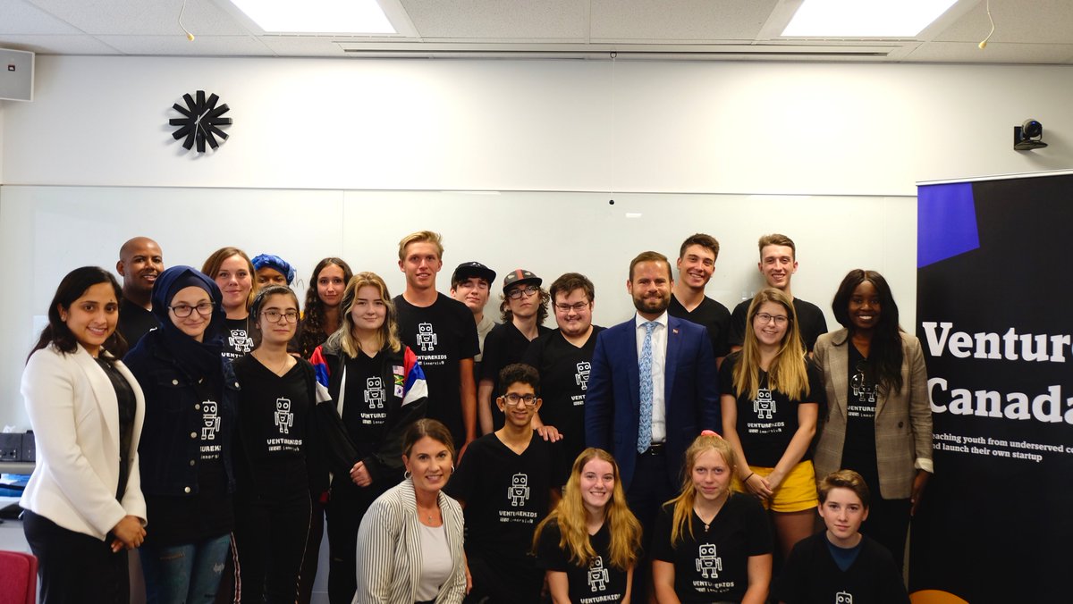 NortheasternTO's tweet photo. @VentureKidsCan @LinkedIn @microsoftcanada @Venture_13 That's a wrap! From tractor sharing to roads for cancer research, these 17 young developers identified needs and built solutions in just 3 days! Thank you to MPP @DavidPiccini and @USConsToronto Consul General Greg Stanford for joining and inspiring us today. #TechImmersivE https://t.co/IPVmX0Eeqh