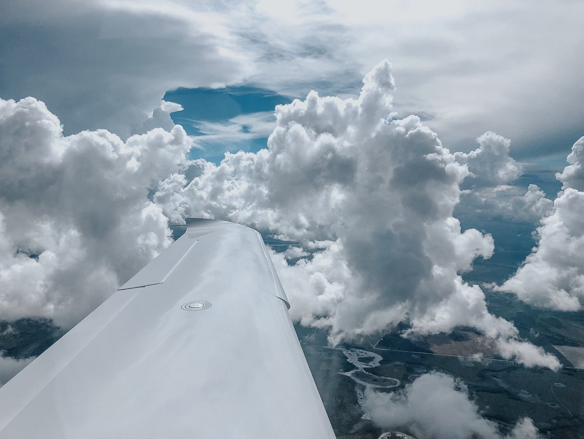 DalyBarberPA's tweet photo. #Views from the new office! Sky's the limit with us. The inaugural flight for DB Prime Air 1 took us to #Orlando this weekend for the #FCA convention. We're flying to an airport near you. https://t.co/MiYc13J035