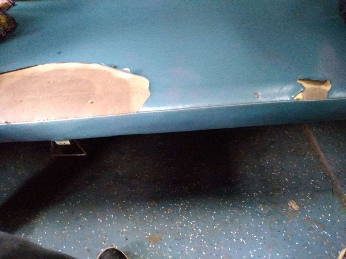 atkmishra1's tweet image. Not surprising...

Guarantee of best service ever by our responsible department @RailMinIndia @PiyushGoyalOffc 

And overcharging on eatables by pantry workers is the most common thing if you are travelling in Indian railways.

Train#12382 #poorvaexpress