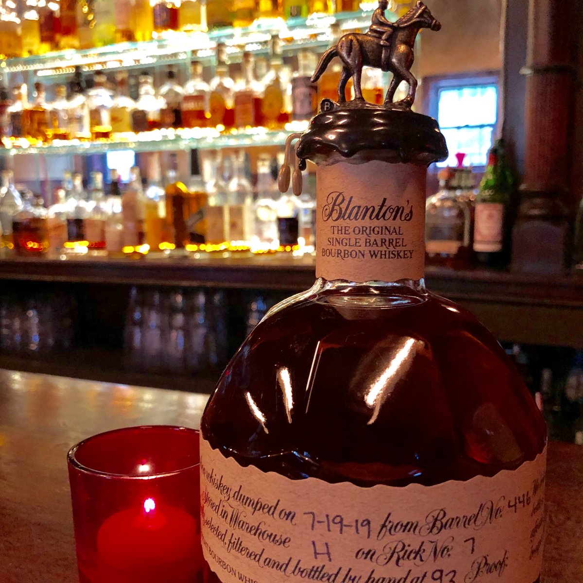 Blanton's Is Back, Babies! $12 Shot &amp; $16 Neat. Drink up while you can! Also, its Happy Hour will 8P don't cha know?

<a href="/BlantonsBourbon/">Blanton's Bourbon</a> #whiskey #happyhour #bourbon #blantons