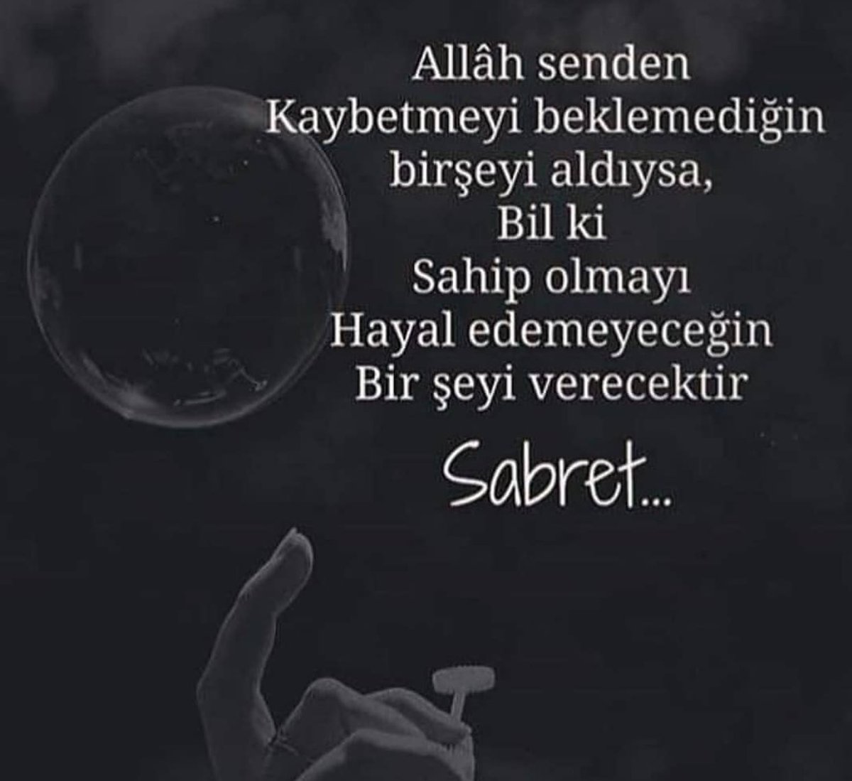 Zül Celali vel İkram 

Hayat yorduğunda seni bil ki mutluluk yakın. Arkana yaslan ve bekle Rabb’inden gelecek ikram ile gözlerin gülecek 
Unutma ki; Celal’in ardı İkramdır 

Derdiyle Uyuyan Dermenıyla Uyansın İnşaAllah ..

🌺 Hayırlı Geceler 🌺