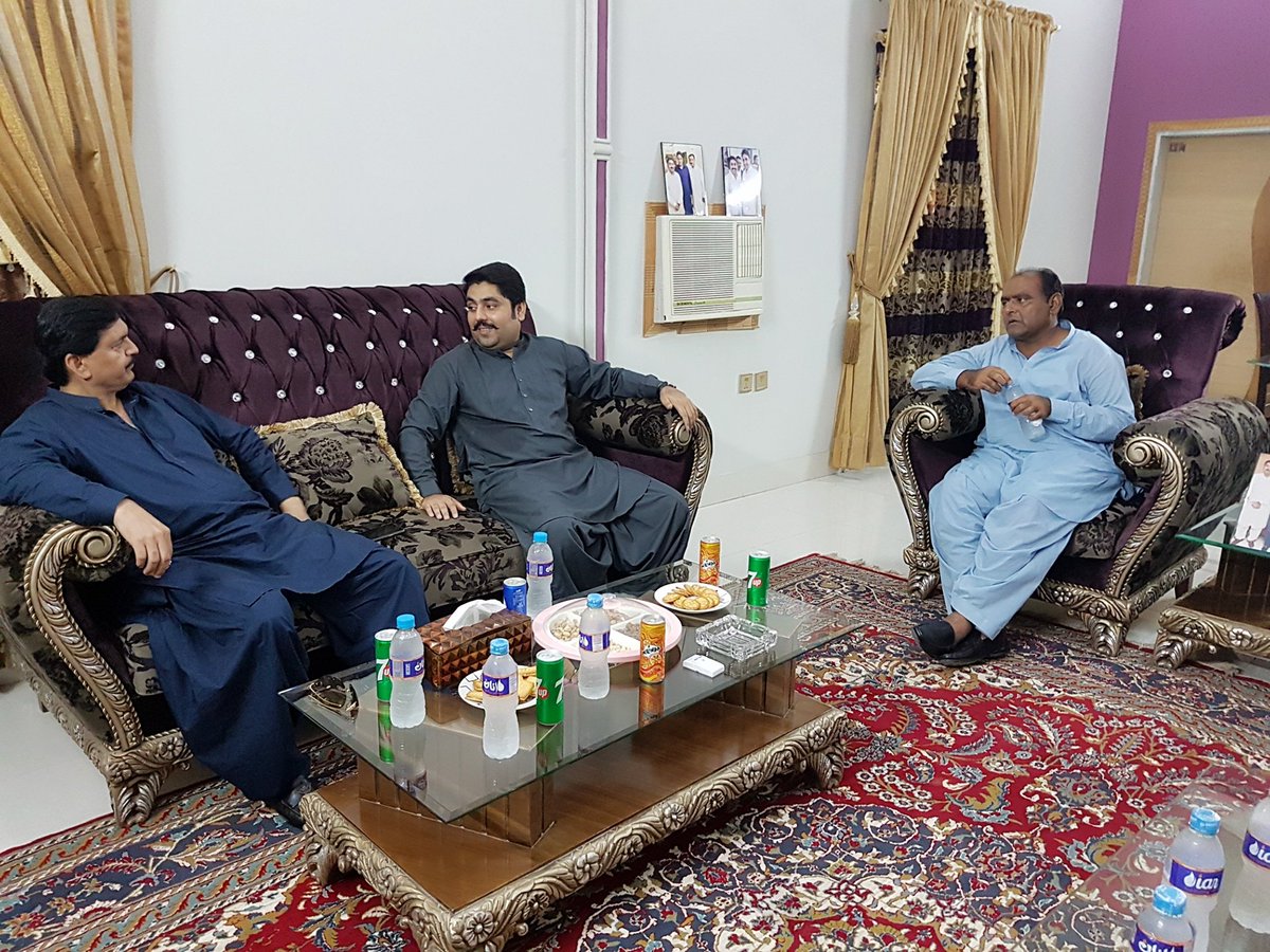 ChangShujait's tweet photo. With MPA Rais Mumtaz Ali Chandio.
#At_Chang_house
@MediaCellPPP https://t.co/gOh1avj7M9