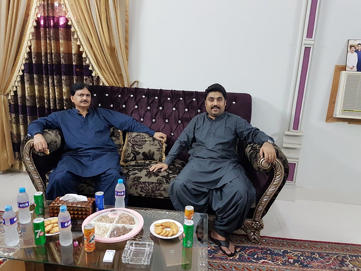 ChangShujait's tweet photo. With MPA Rais Mumtaz Ali Chandio.
#At_Chang_house
@MediaCellPPP https://t.co/gOh1avj7M9