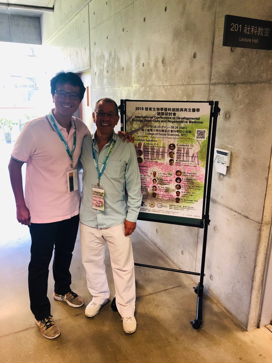 theJACLab's tweet image. It is good to see my PhD mentor ⁦@Enrique1Amaya⁩  in TSDB/TSSCR again, after 13 years! Enrique, I, and my postdoc ⁦@YaPingYen2⁩ / Kuan-wei are presenting in the same conference, making it a great Avenger team of 3-generation amaya lineage. 
#TSDB