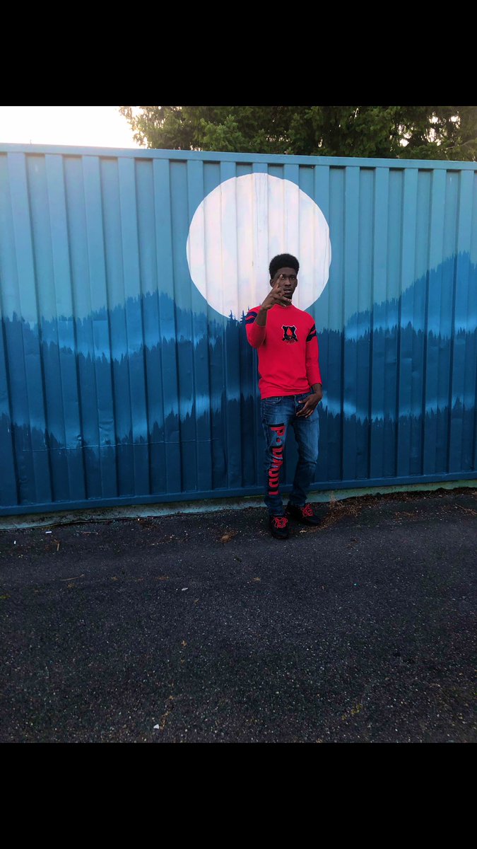 TeaLanders's tweet photo. Screaming #LLPJ3 forever βI got it on my leg cause I stand for every word I said.βLove you boy β€οΈ https://t.co/Po9ZjXZm6n