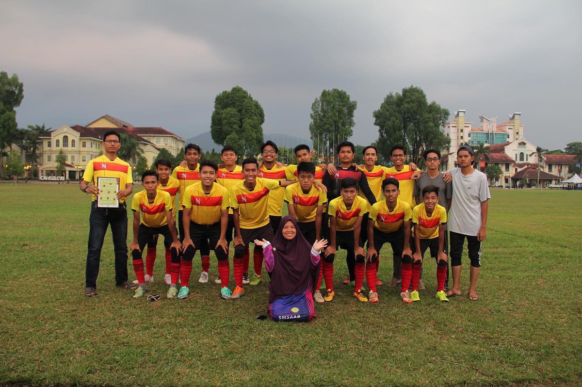 kesunas2019's tweet photo. ( Hari Pertama)
.
Hari pertama yang sungguh menarik dan penuh dengan persaingan sengit
.
Tahniah kepada para pemenang!
.
Menggarap Ukhuwwah, Membina Quwwah
.
#kesunassmi #kesunas19 #unitkokumusleh #ikrammusleh #sukan #qawiyuljismi #upsiprotoncity #krsmedia #muslehkita https://t.co/HIv872COv7