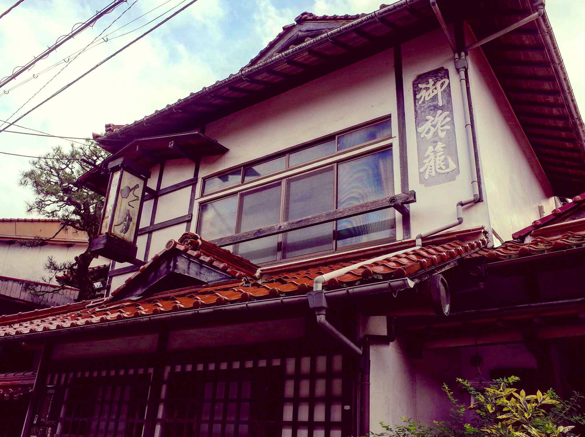 Conoco 津和野で宿泊した のれん宿 明月 創業から100年以上という老舗旅館で 派手な演出はなくとも昔ながらの温かいおもてなしを感じる宿 とにかくお料理がボリュームもあり美味しい お出汁にこだわりを感じる素晴らしい和食でした T Co