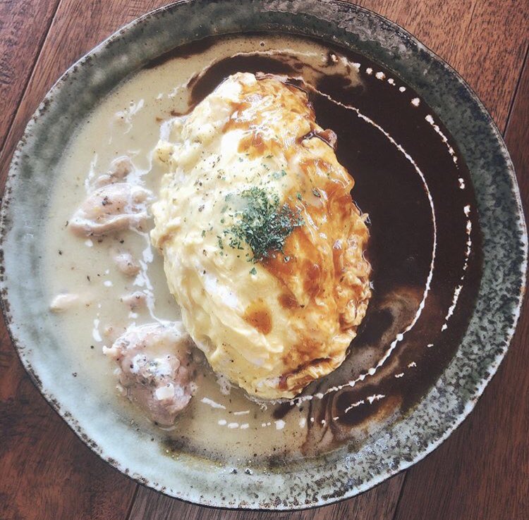 S Cafe En Twitter おはようございます 本日のランチは鶏のクリームソースとデミグラスソースのハーフオムライスです クリームソースにはタイム オレガノで香り付けし生クリームではなくココナッツミルクでコクを出しました さっぱりしたクリームソースです 本日も S Cafe En Twitter おはようございます 本日のランチは鶏のクリームソースとデミグラスソースのハーフオムライスです クリームソースにはタイム オレガノで香り付けし生クリームではなくココナッツミルクでコクを出しました さっぱりしたクリームソースです 本日も