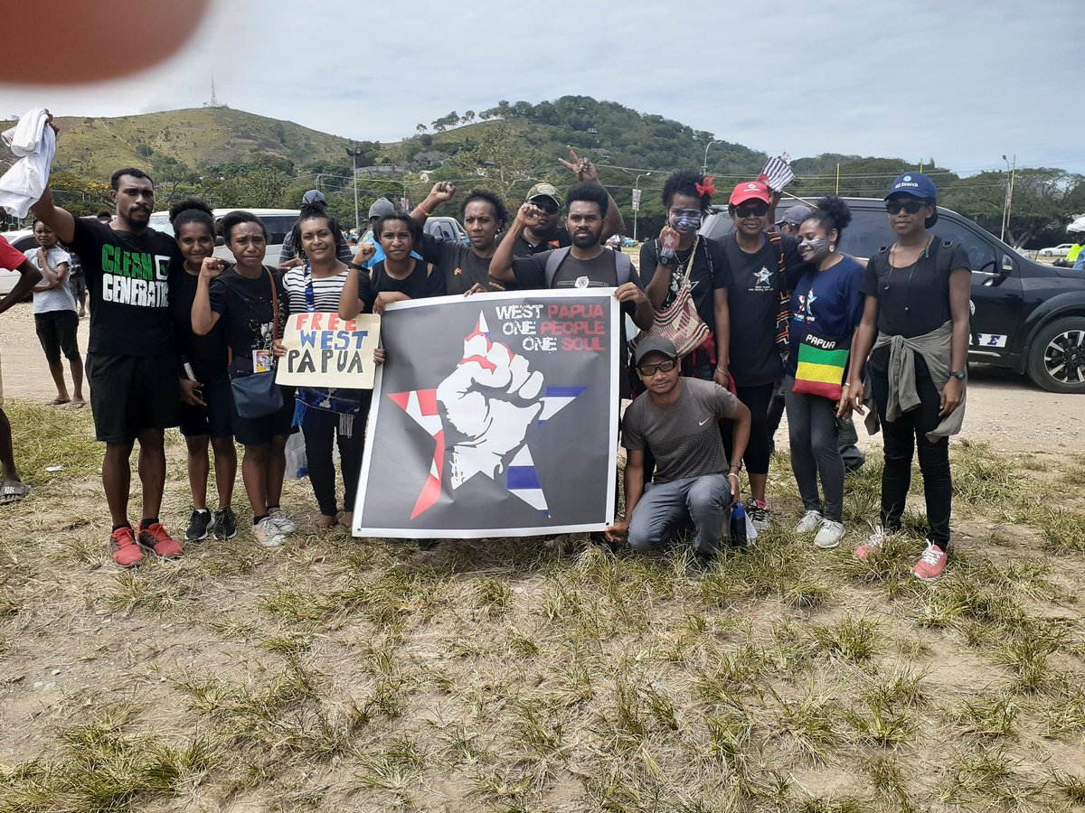 FREE WEST PAPUA! 
SOLIDARITY march today in Port Moresby #PapuaMerdeka