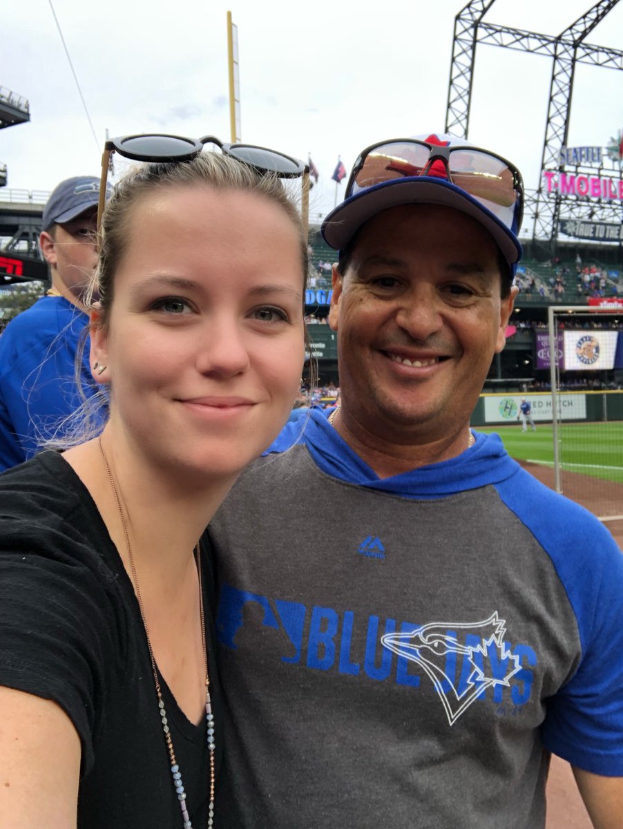 marlsab's tweet photo. Put me in coach! I’ll take a date with Drury as a signing bonus? @BlueJays #BlueJaysInvade #bluejays #literallyusthebluejays https://t.co/ZV3rRFP3Fa