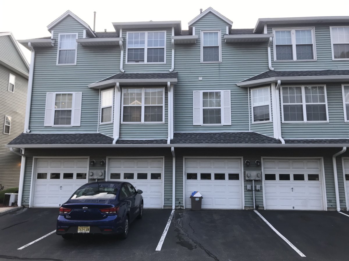 CocciaRealty's tweet photo. New Listing Alert!

20 S Midland Ave, Unit B4, Kearny, NJ
Townhouse listed for $275,000
Listing By Gina Rehbein, 201.245.3959 

For more details: https://t.co/SNMSXn5Cdc
#CocciaRealty #RealEstate #NJ #Keary #Townhosue #NewListing #ForSale https://t.co/J0hYZw6e2F