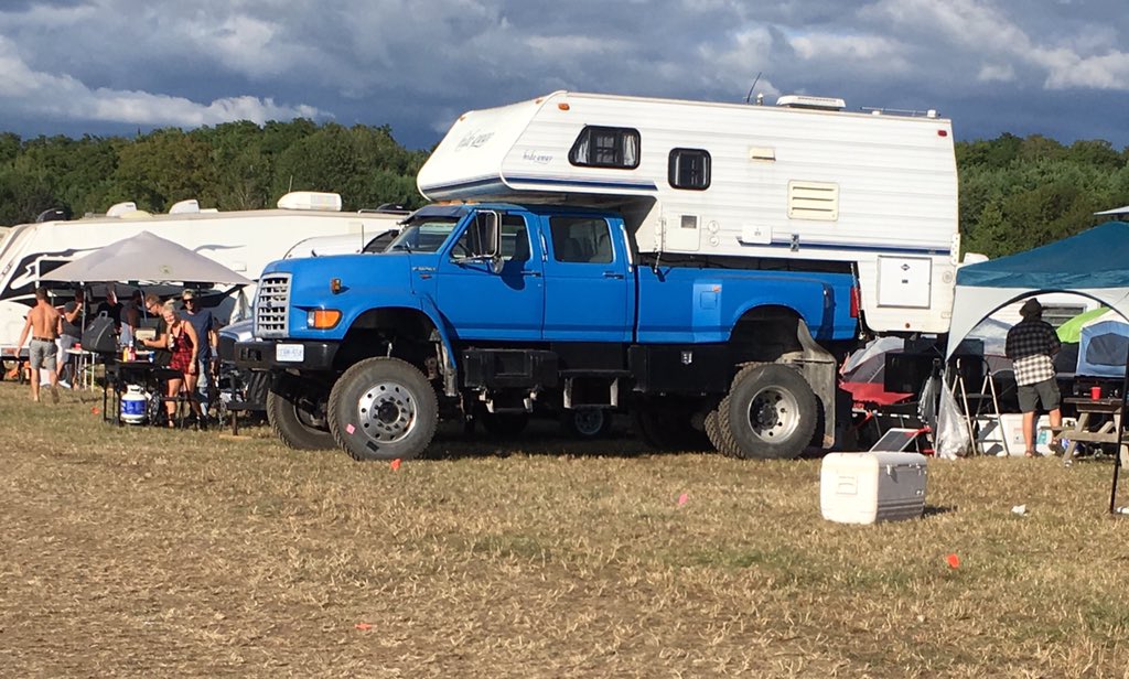 KouwenbergSimon's tweet photo. I’ve seen some pretty redneck things in my life but I think this takes the cake! #MITF2019 https://t.co/Expnu7TYxW