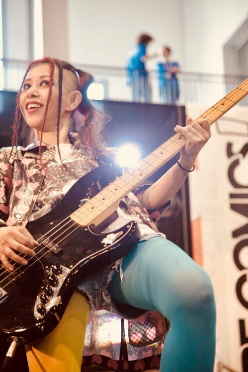 Vaiwatt2018's tweet photo. #Vaiwatt Tokyo🇯🇵
KEN Instagram
https://t.co/48BA31G4Za
TAMA Instagram
https://t.co/q23B0bw4YC
#精神pop #padova #becomics #jrock #Manga #Giappone #cosplayers #rock #becomics2019 #anime_eupho https://t.co/Zb34xl6sKt