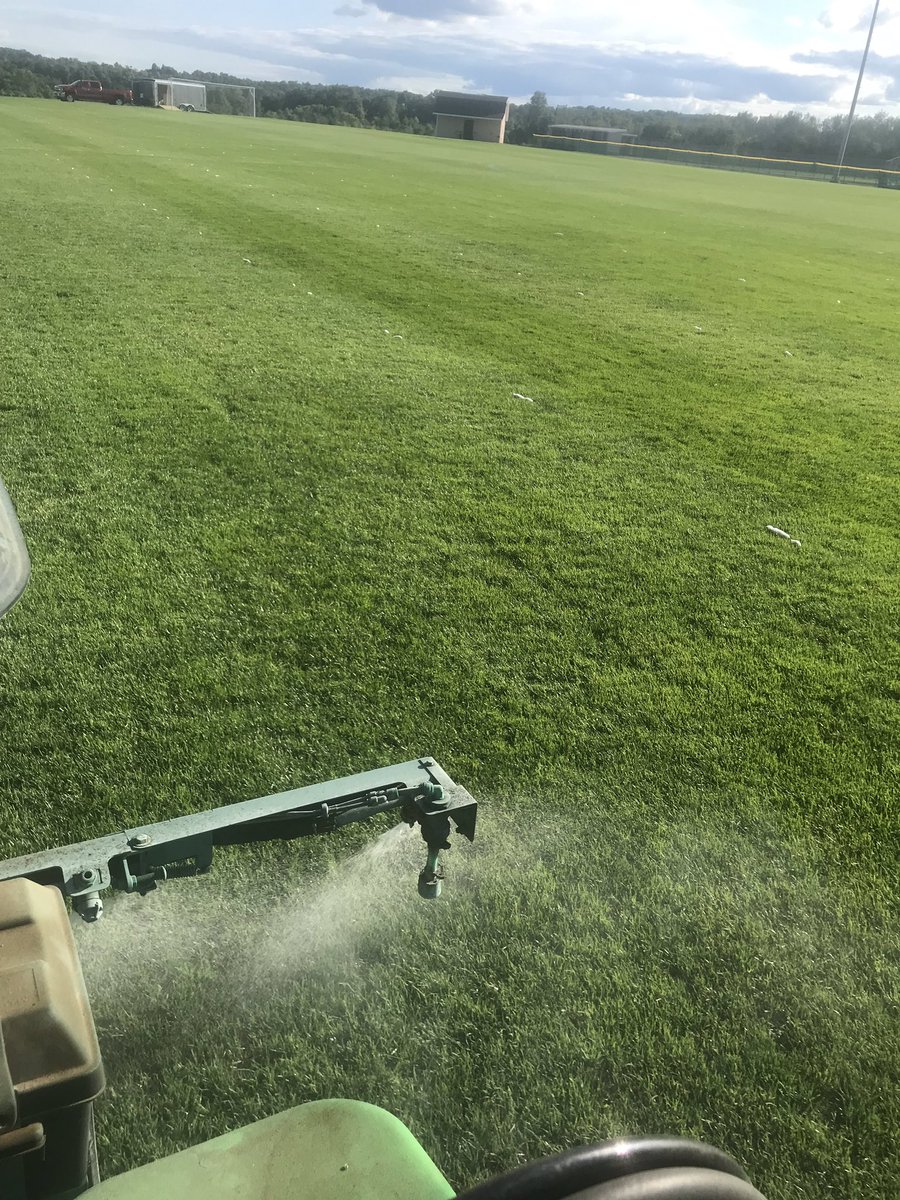 Front & Center Turf tweet media