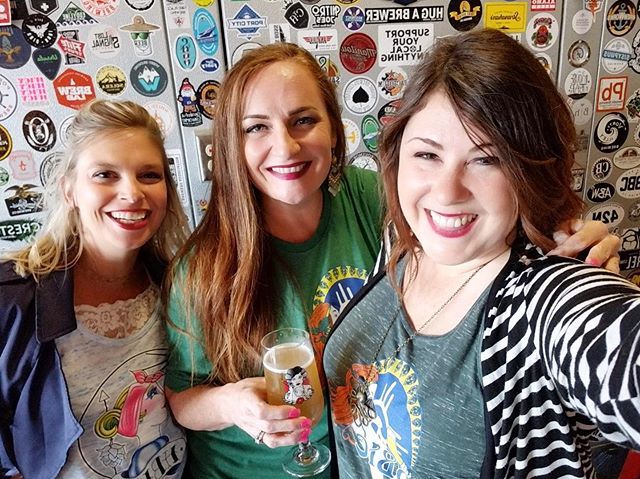 jencoleICT's tweet photo. I just ❤️❤️❤️❤️ these #HBIC’s so much. Thanks so much to both of you for being AMAZING guests today on #DEPICTTHIS. What a way to end the workweek! 🥰🥰🥰 | #bossbabes #ladybosslifestyle #stayhumblehustlehard #communityovercompetition #sociallove #ictbeer #hoppinggnome https://t.co/WopMEdJ3HZ