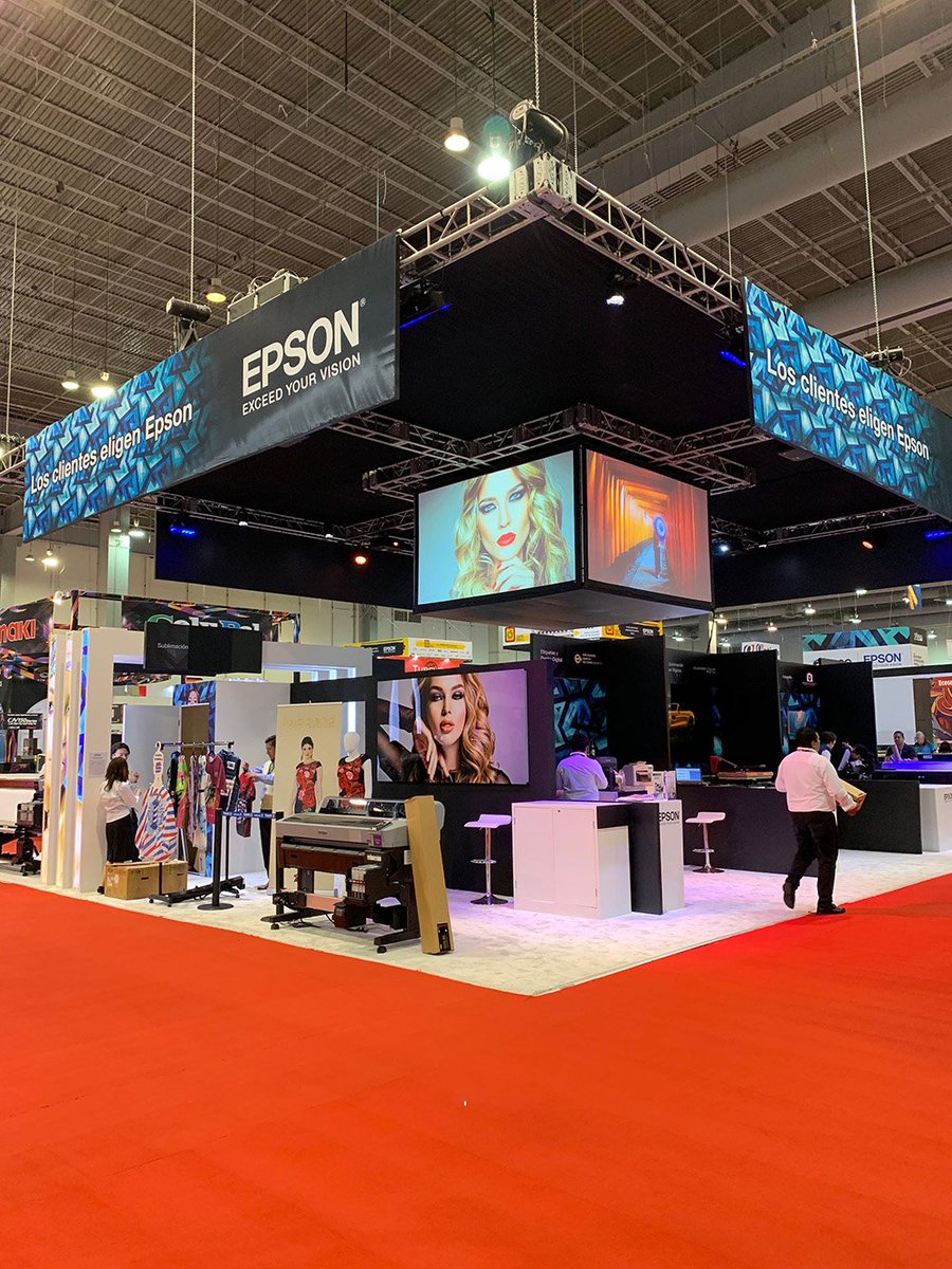 vivedigital's tweet photo. Epson lanza cinco impresoras de amplio formato para innovar industrias en FESPA 2019 https://t.co/RO3WIvtIwN https://t.co/tvqr5vIGtd