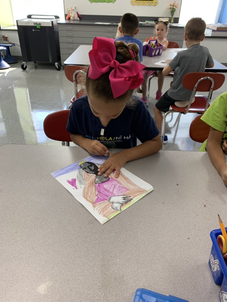 drmattvarnell's tweet photo. RT CoreyFADL "RT MrsUribeArt: Kindergarten had fun turning Mona Lisa into something new! I had princesses, sea monsters, and mommies! CoreyFADL https://t.co/rjPGst9LXO"