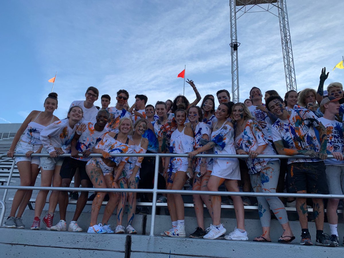 LEWhershey's tweet photo. Hershey Spirt!  Go Trojans! ⁦@DTSDnews⁩ #hhslearning https://t.co/k02zhXzBT6