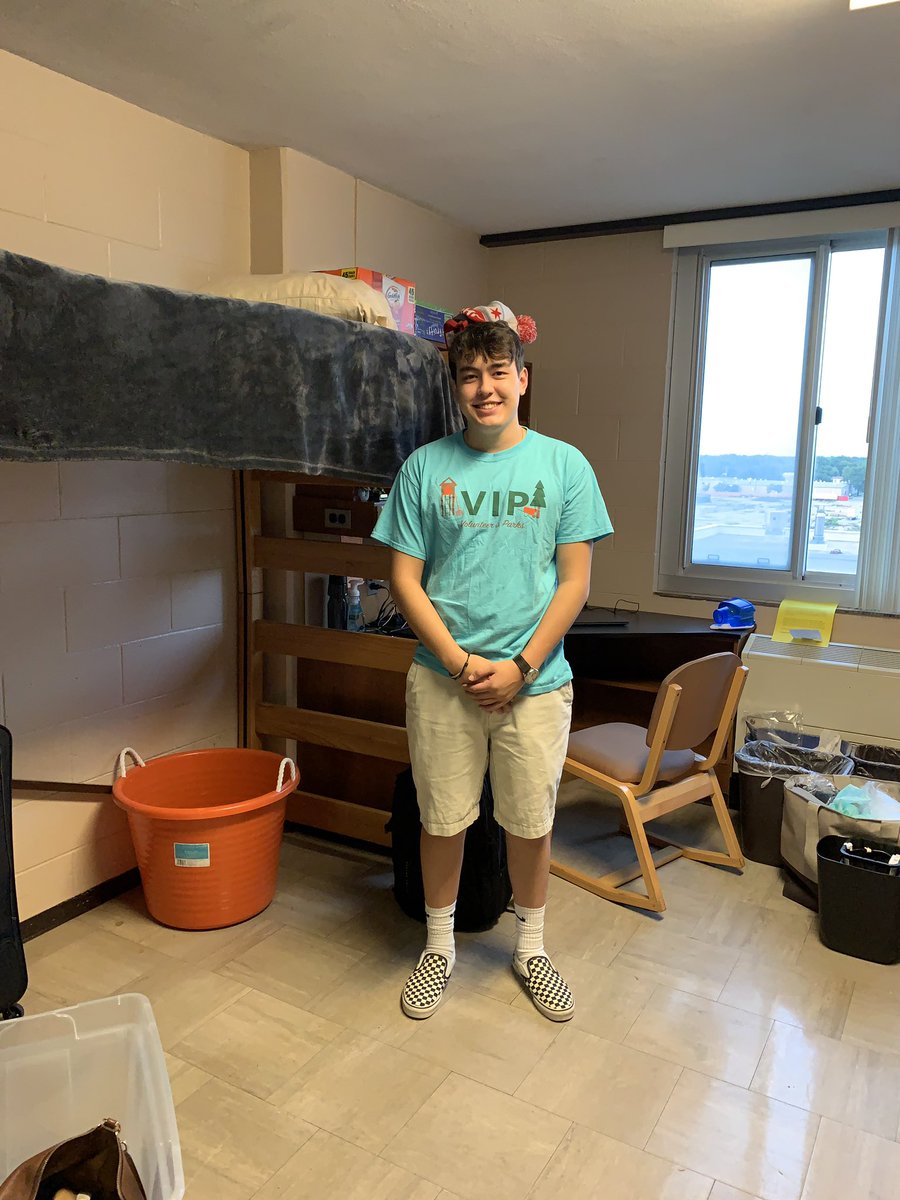 Immensely proud of this guy as he begins a new chapter in his life. Good luck <a href="/UNLincoln/">University of Nebraska-Lincoln</a> #GBR