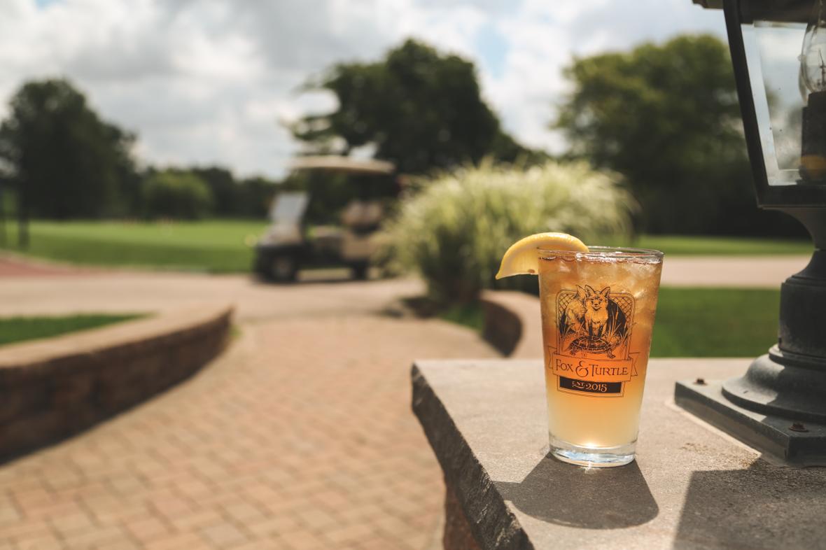 thefoxandturtle's tweet photo. We're soaking up every last minute of summer on the patio with an Arnold Palmer! #putdownthepumpkinspice https://t.co/wGZs75s3C0