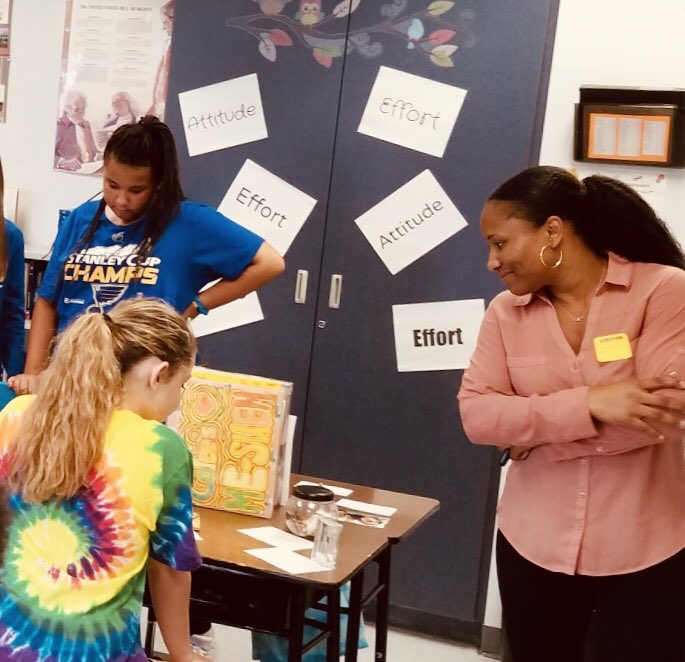 geowilkerson's tweet photo. 🍎I Love the support shown by our new BOE members, Mrs. Rosetta Davis &amp; Mr. Eugene Kish.  They both took time out of their busy schedules to experience our 6th grade “Me-suems”.  #HMSFamily #HMS116 https://t.co/QNMMJt0Twl