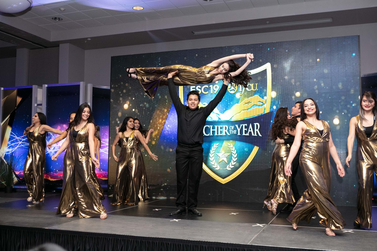 ESCRegion19's tweet photo. Thank you for being part of a magical night in celebrating our 2019-2020 Teachers of the Year! We are honored to have such an amazing community of educators in El Paso! #WeR19
View the complete photo gallery at: https://t.co/meW9Nmrdni https://t.co/rVG1DfGfBO