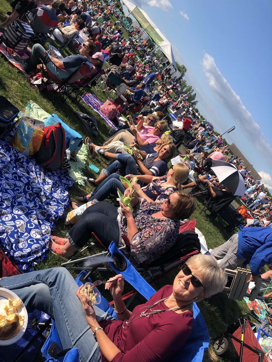 track_tc's tweet photo. #AWholeNewSummer https://t.co/70F2YHAani